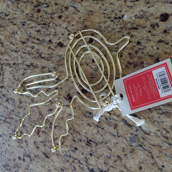 New Girl Meets Farm Sugar Beet Trivet - Picture 4 of 4